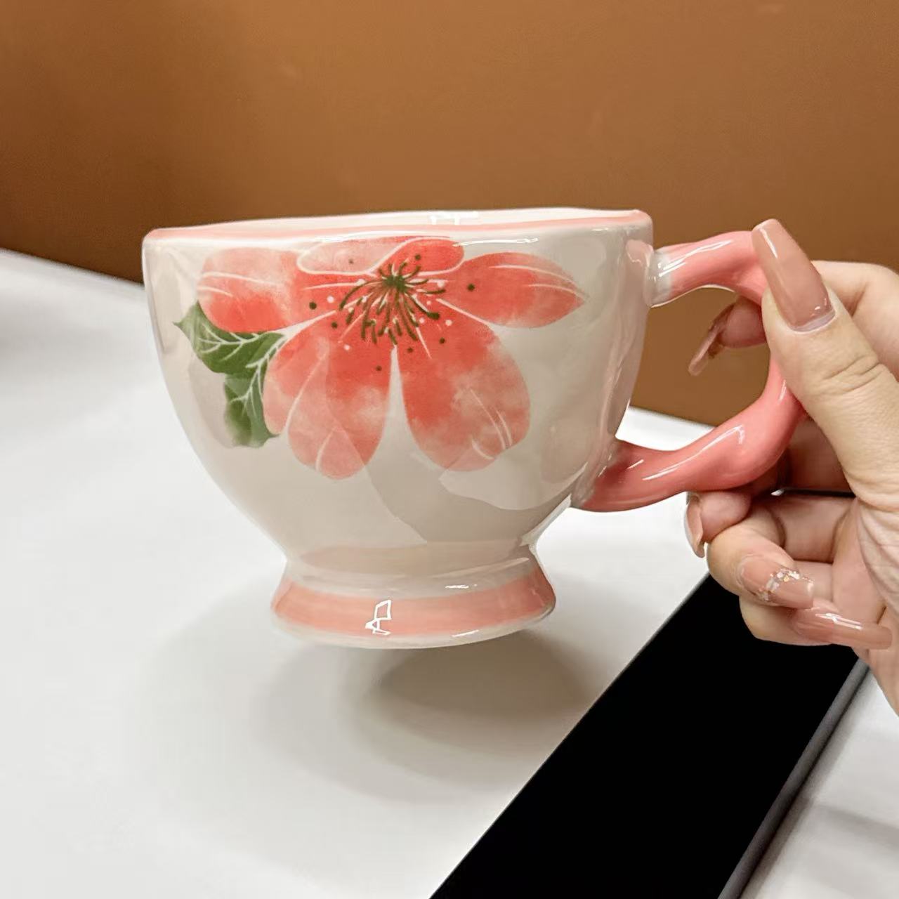 【粉黛佳人麻花杯.】家用创意重工粉色花朵早餐杯麻花手柄杯