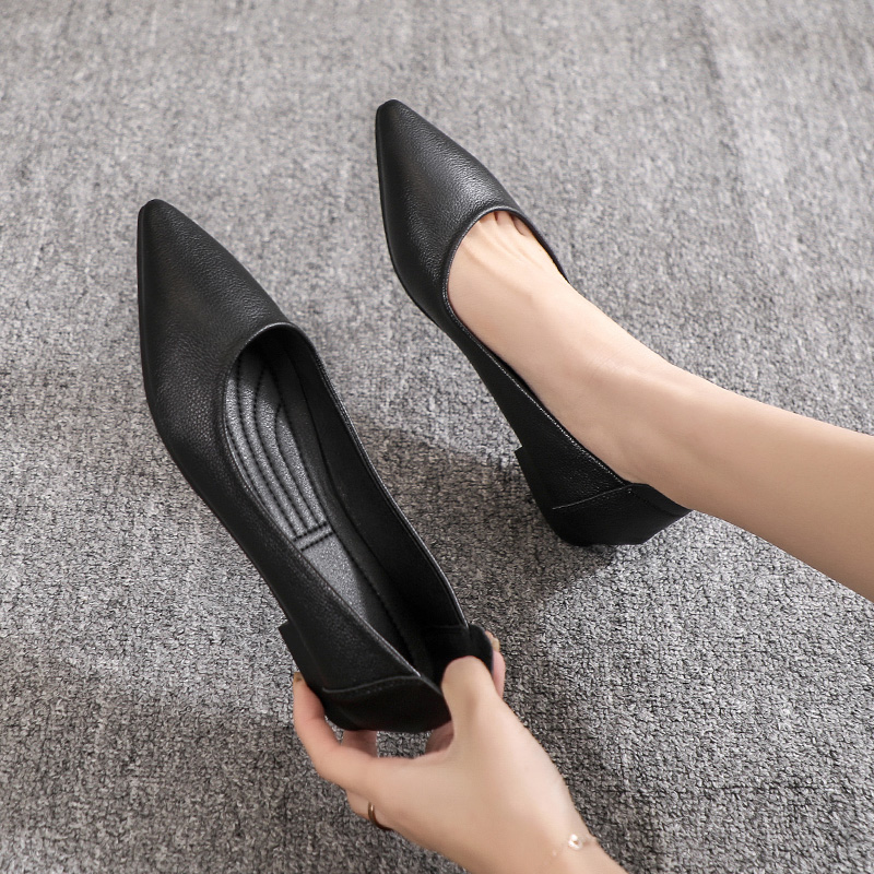 34-43平底单鞋女夏新款尖头浅口百搭黑色软底职业上班面试工作鞋