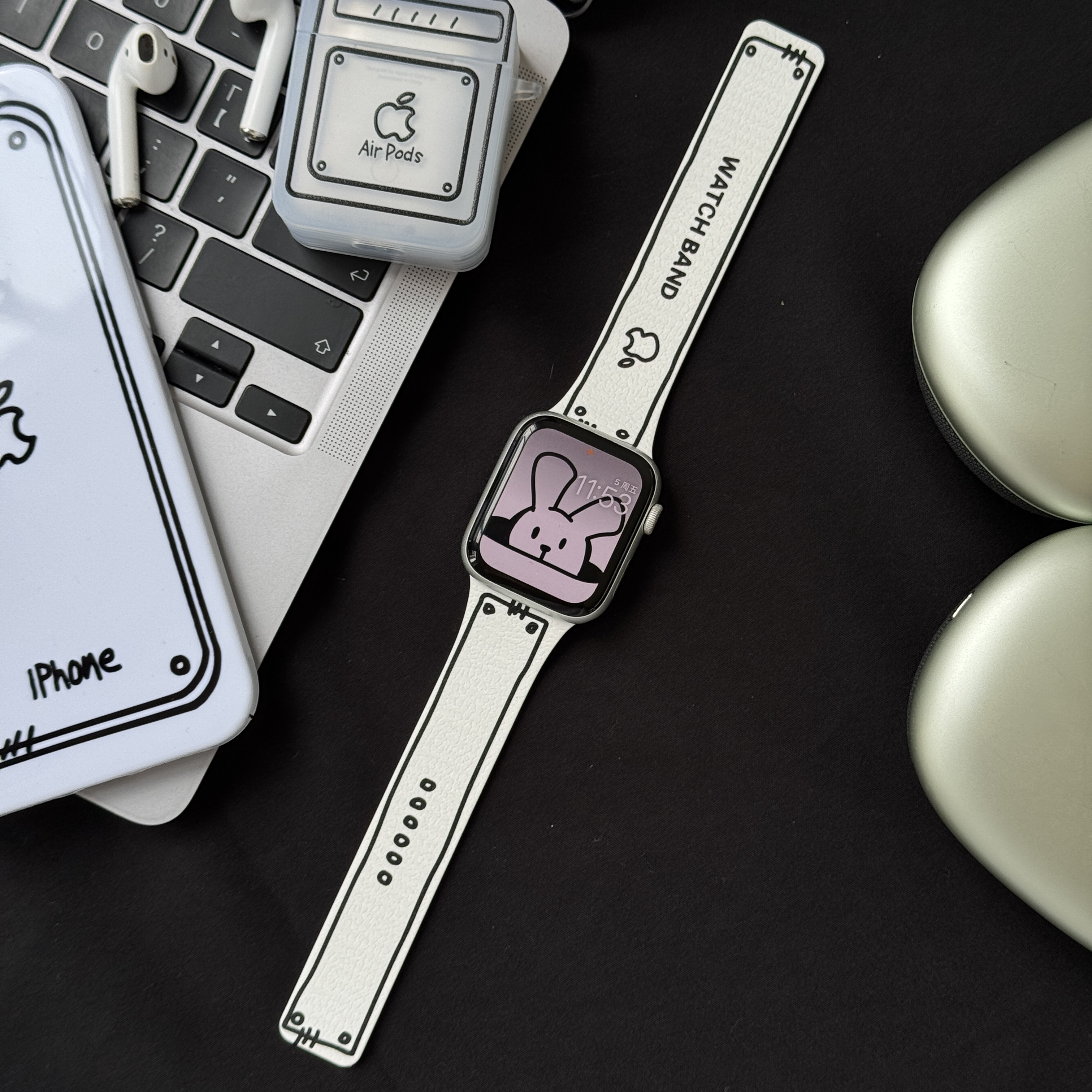 涂鸦二次元适用苹果iWatchs11s10s987漫画可爱表SE21硅胶磁吸表带