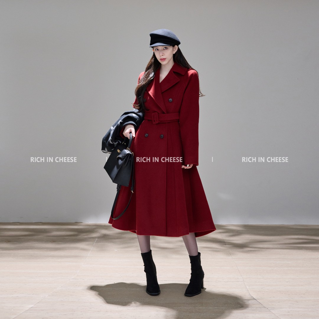 舒胡蕾 机场女明星 圣诞穿搭气质时尚收腰赫本风长款毛呢大衣