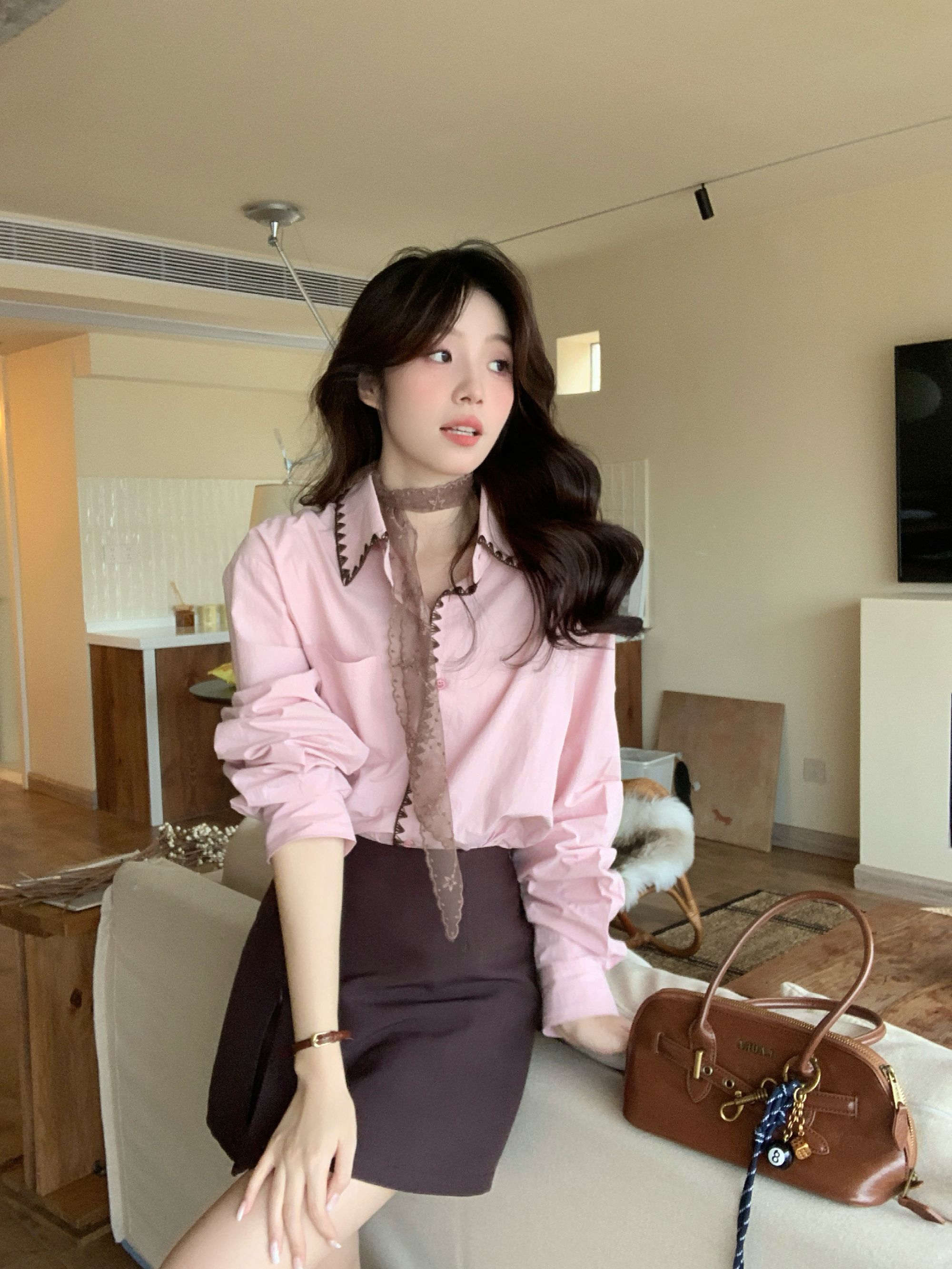 Even一雯【时尚女编辑】韩系高智感100棉粉色长袖早秋精致刺绣衬衫