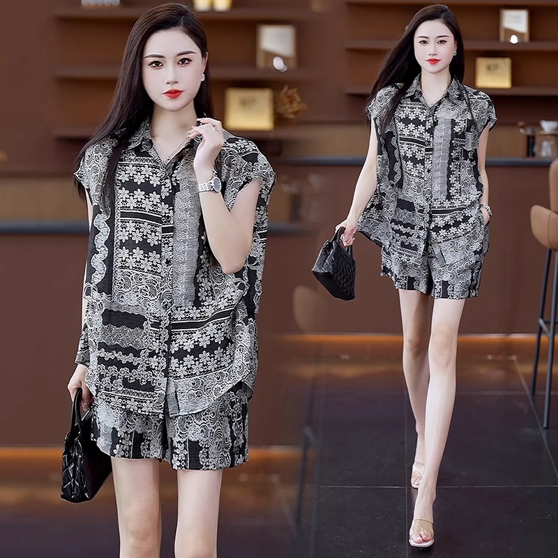 时尚休闲套装女2025夏季新款洋气宽松显瘦遮肉短袖衬衣短裤两件套