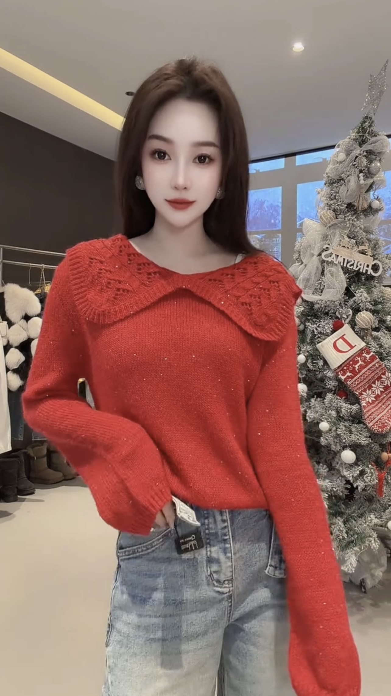 欧货新款时尚镂空娃娃领亮片毛衣女宽松显瘦百搭高级感减龄针织衫