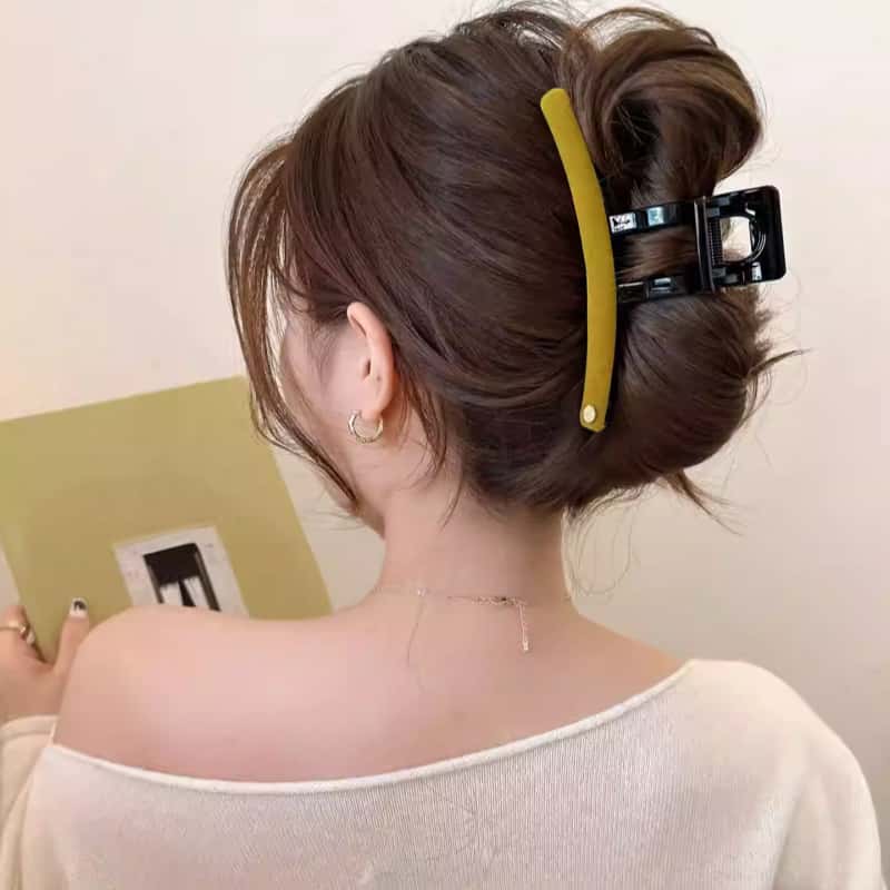 秋冬丝绒气质发抓夹女2025新款后后脑勺发夹大号鲨鱼夹高级感头