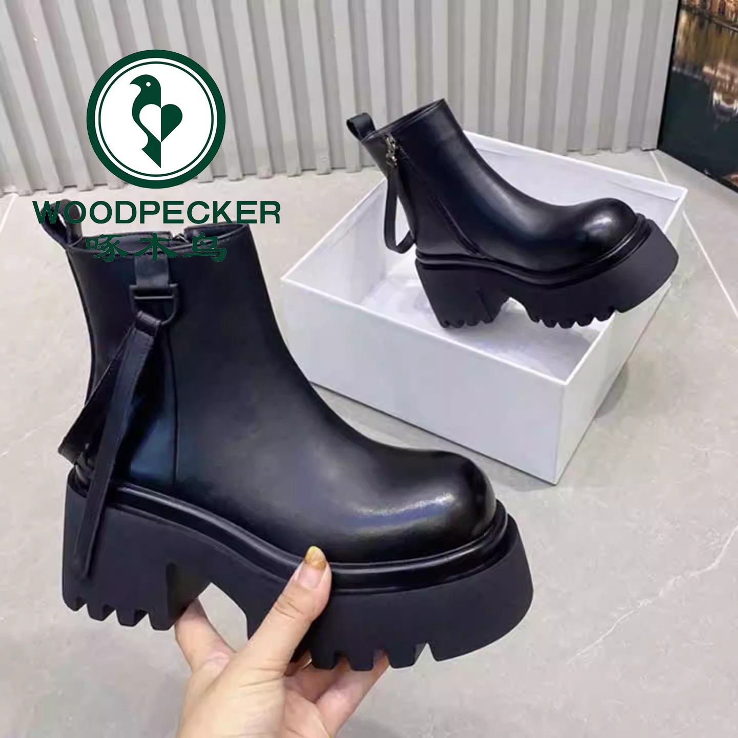 啄木鸟马丁靴女2025新款厚底松糕大头系带休闲短靴7cm增高机车靴
