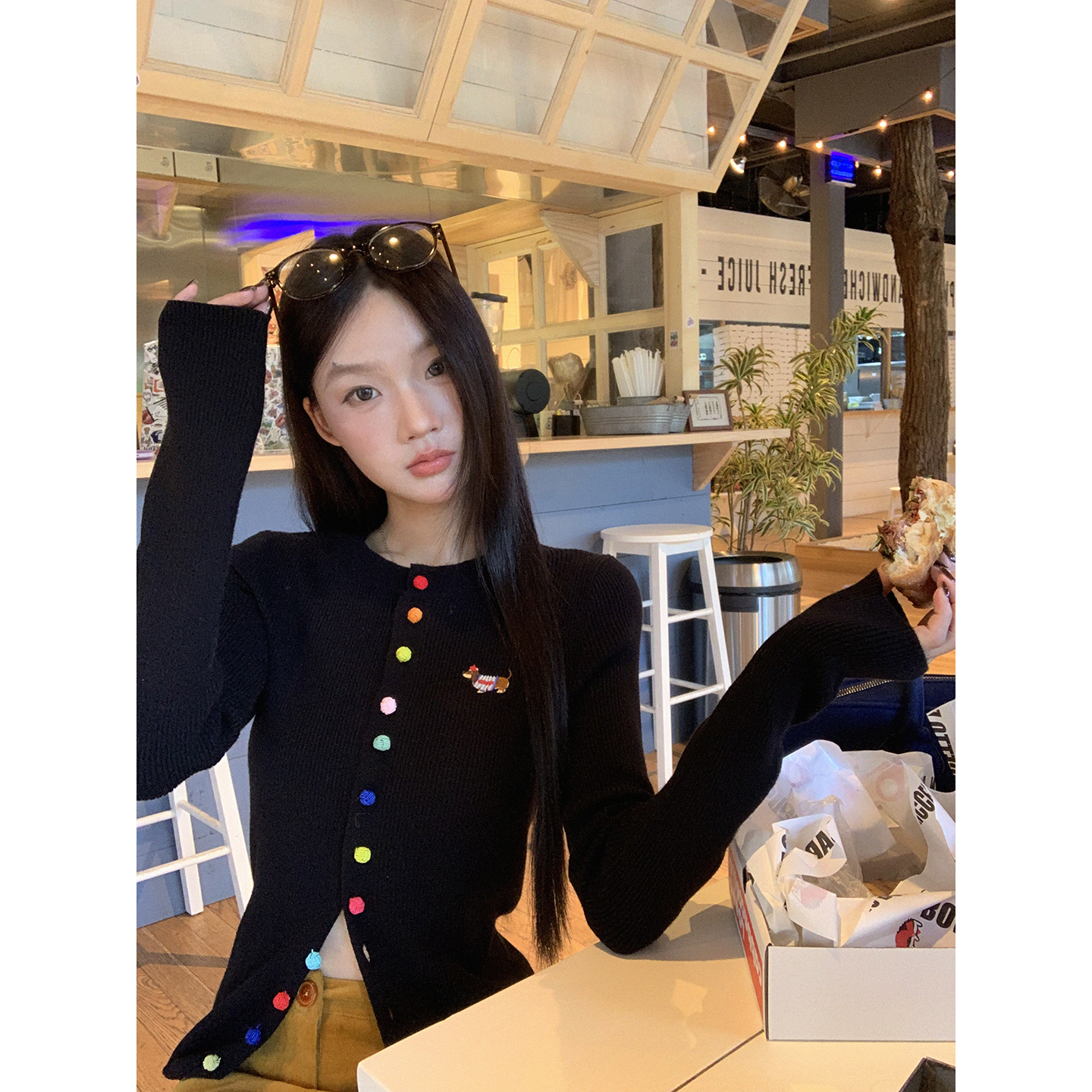 针织开衫女韩系氛围感早秋2025年新款上衣巨好看黑色修身毛衣外套