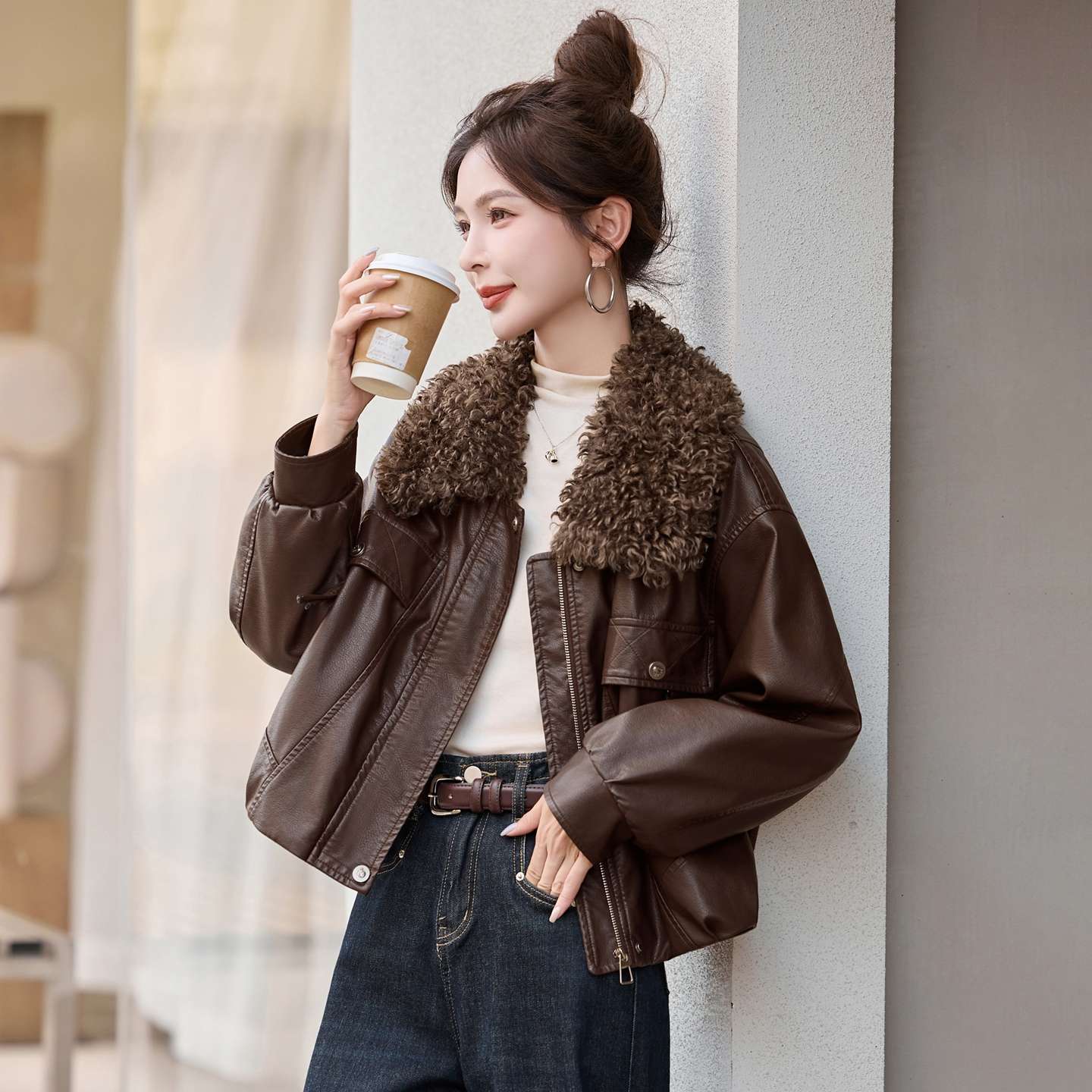 羊羔毛领加绒皮衣短外套女2025秋冬新款保暖时尚酷飒PU皮夹克上衣