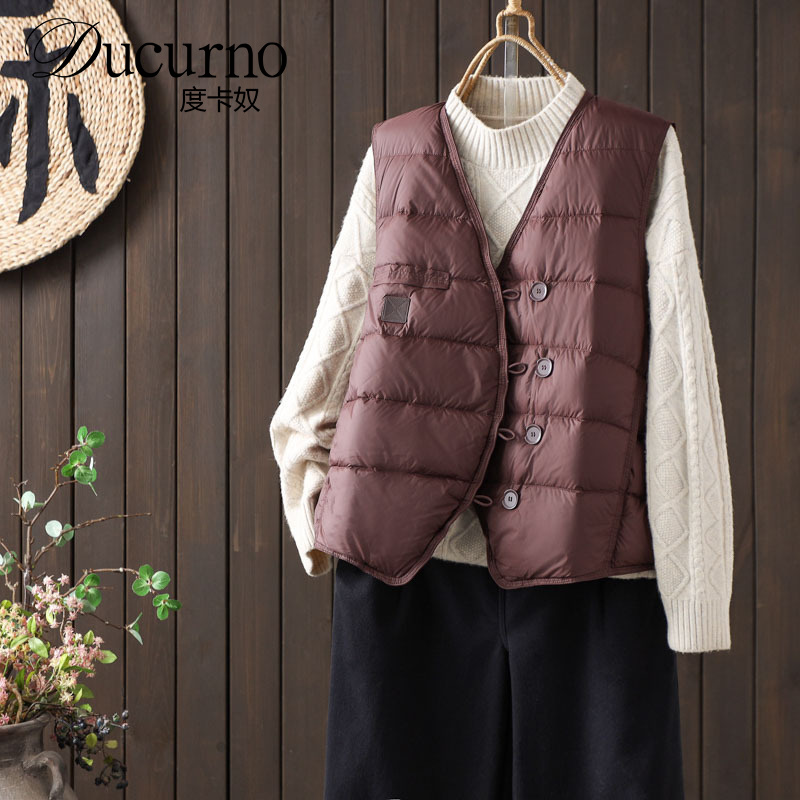 2025秋冬新款V领白鸭绒轻薄羽绒服马甲女复古洋气减龄马夹外套