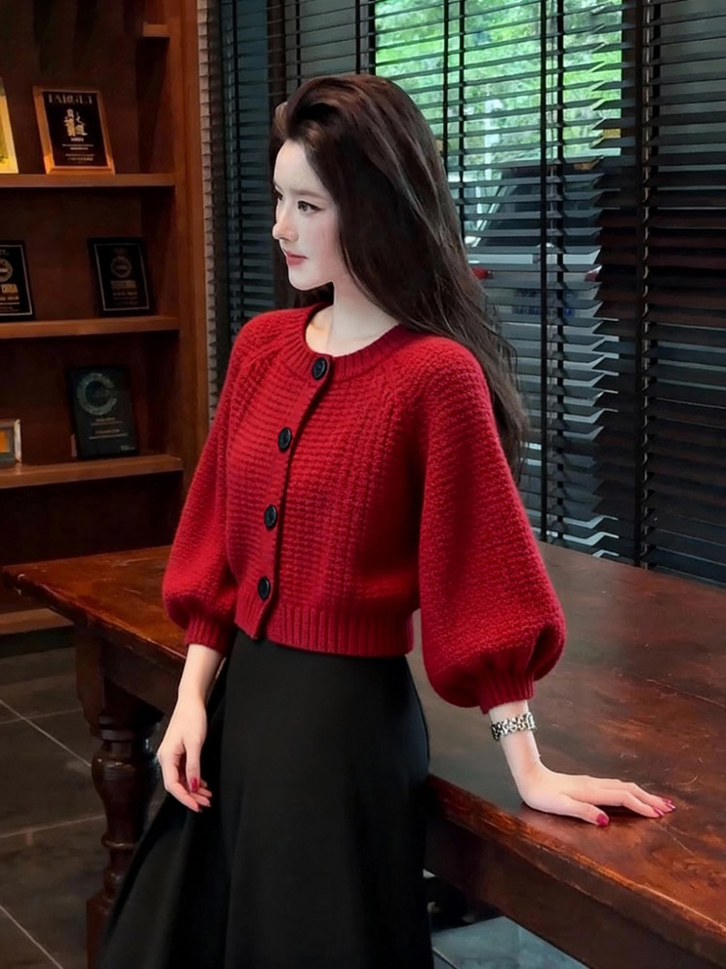 新年圣诞氛围感红色毛衣开衫秋冬时尚洋气灯笼袖针织衫短款上衣女