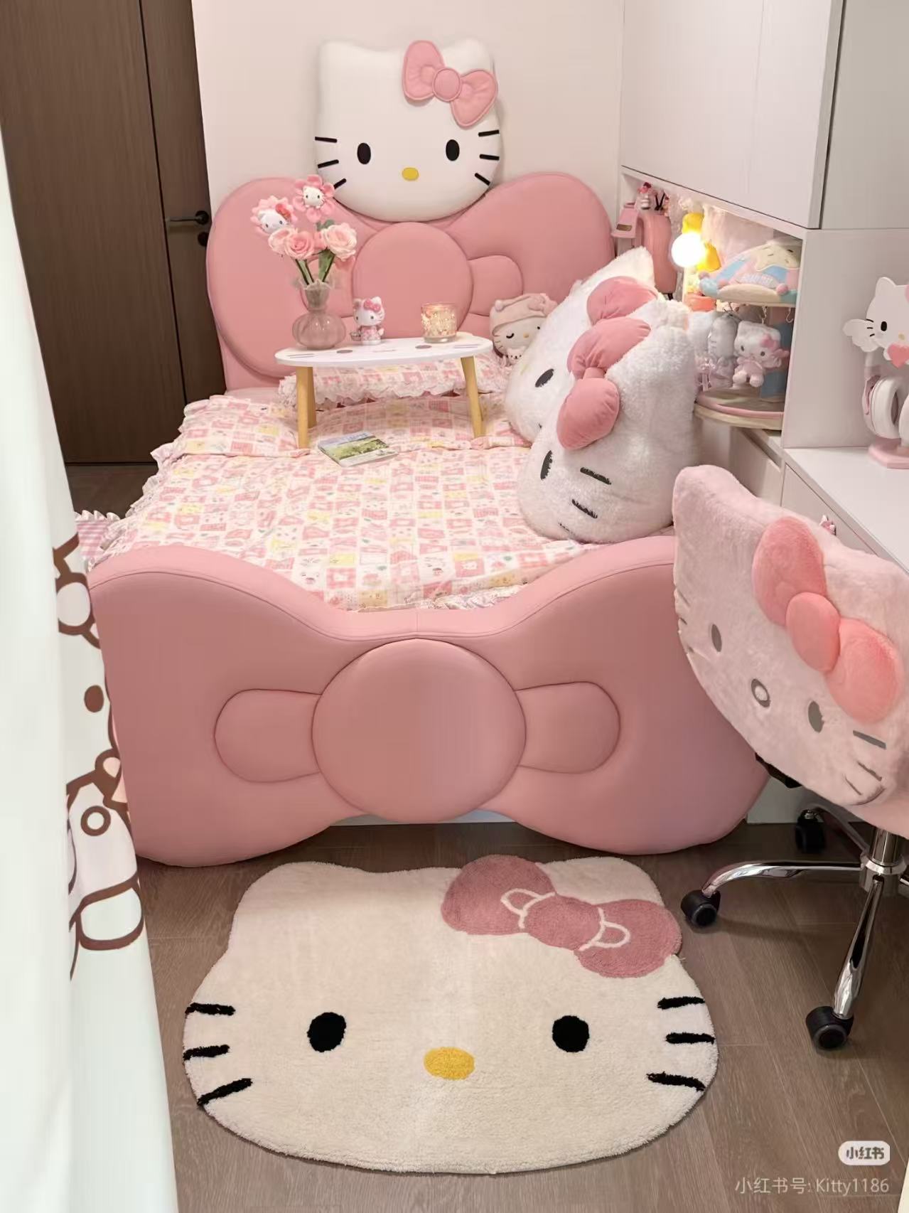 哈喽-KT心形床边毯客厅卧室衣帽间地毯儿童房舒适柔软仿羊绒垫子