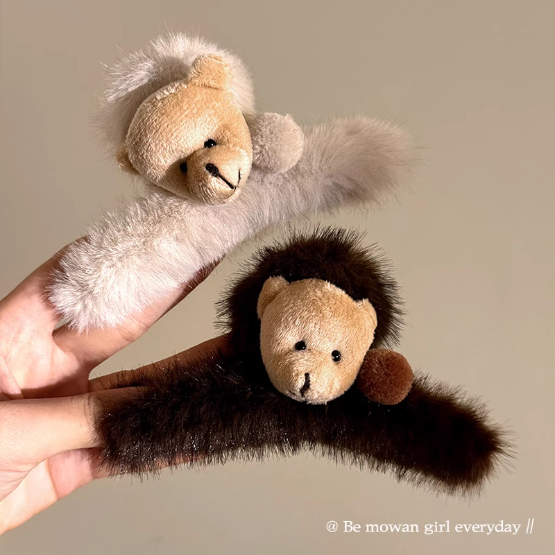 可爱毛绒小熊发量多抓夹女韩版百搭大号鲨鱼夹后脑勺盘发发夹头饰