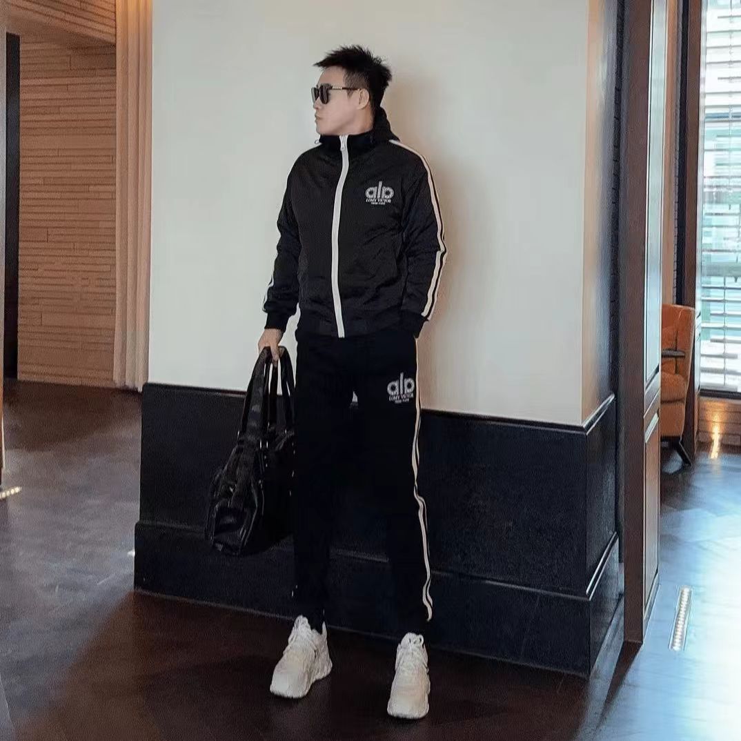 高级感潮牌男士棉衣外套秋冬新款刺绣束脚休闲裤套装棉服加厚套装