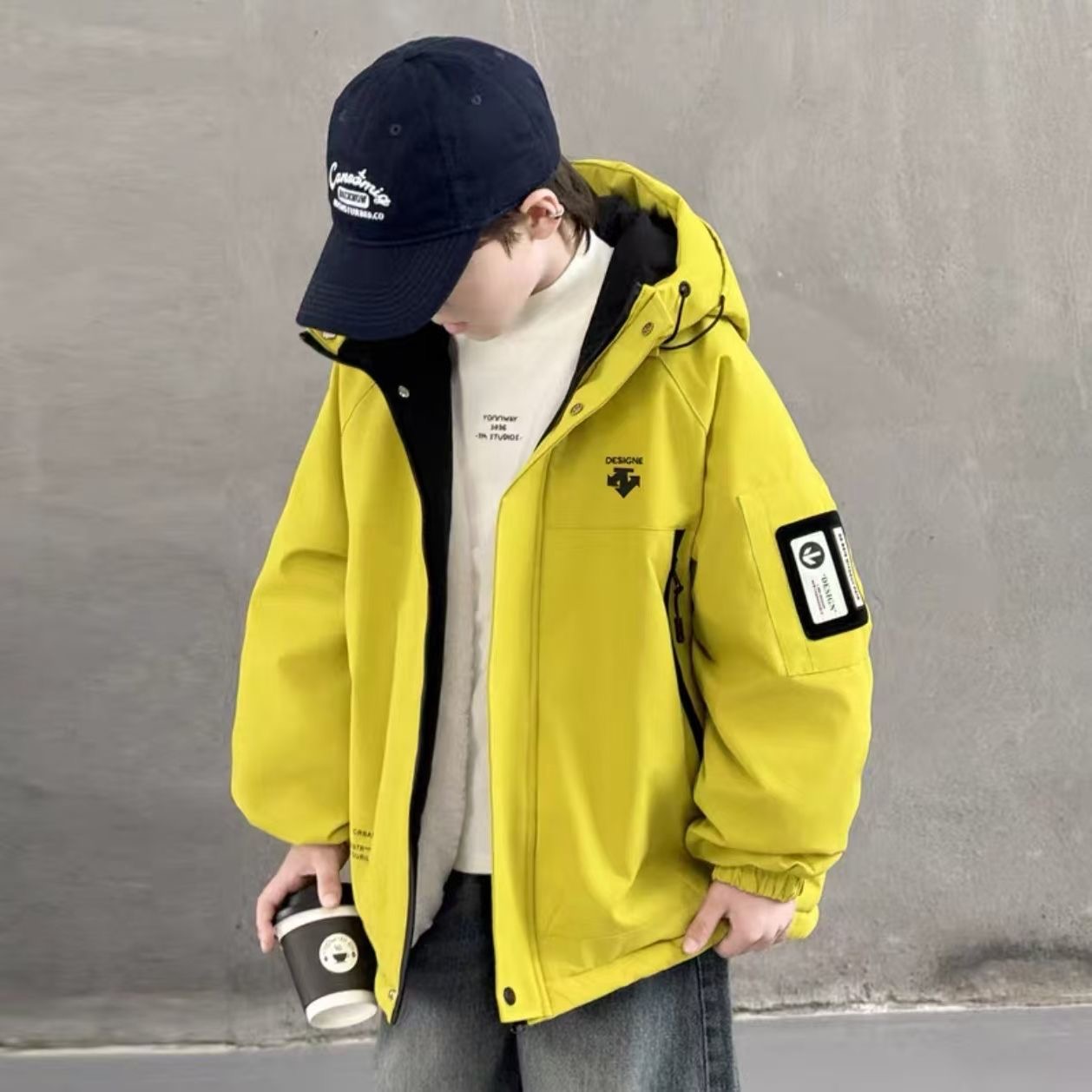 男童加绒外套秋冬款2025新款洋气中大童冬季加绒加厚儿童连帽冬装