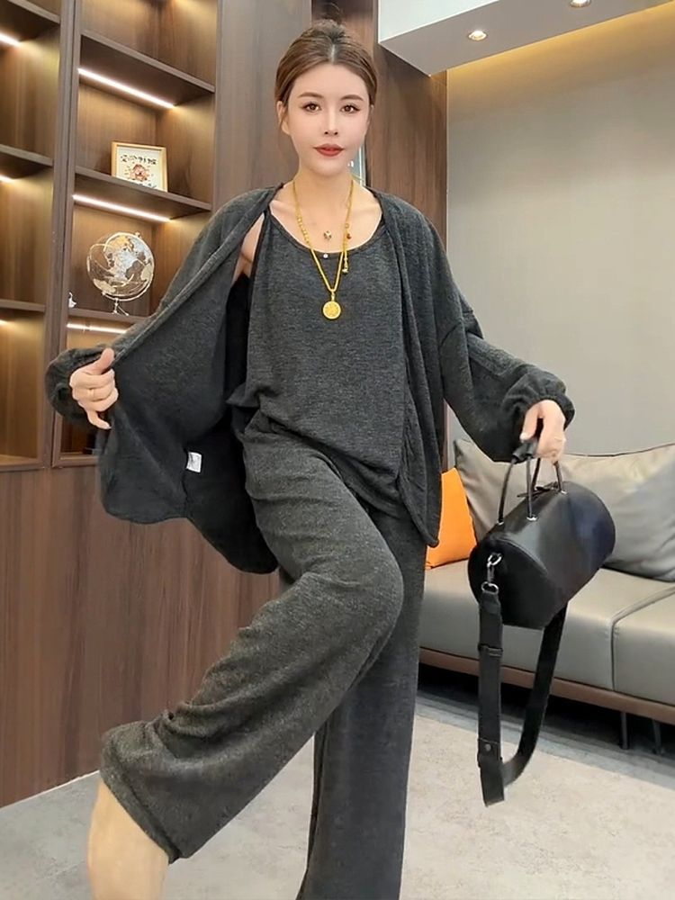 胖mm大码300斤时尚休闲吊带上衣长袖开衫阔腿裤套装女秋季三件套