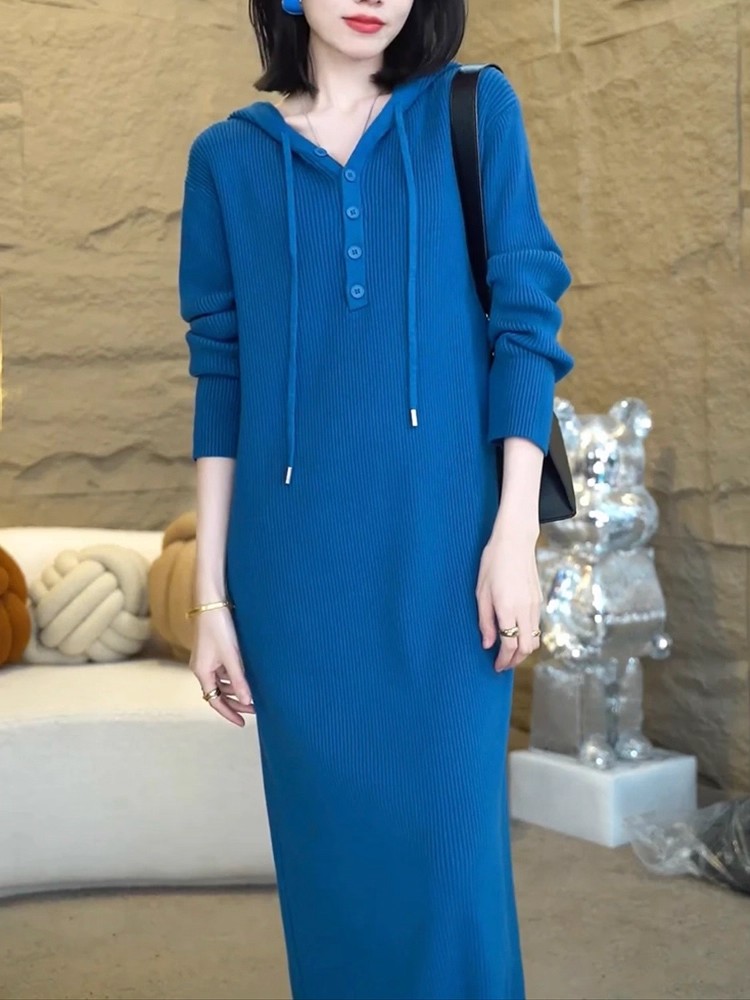 新款女秋冬宽松洋气中长款内搭针织打底毛衣裙气质连帽针织连衣裙