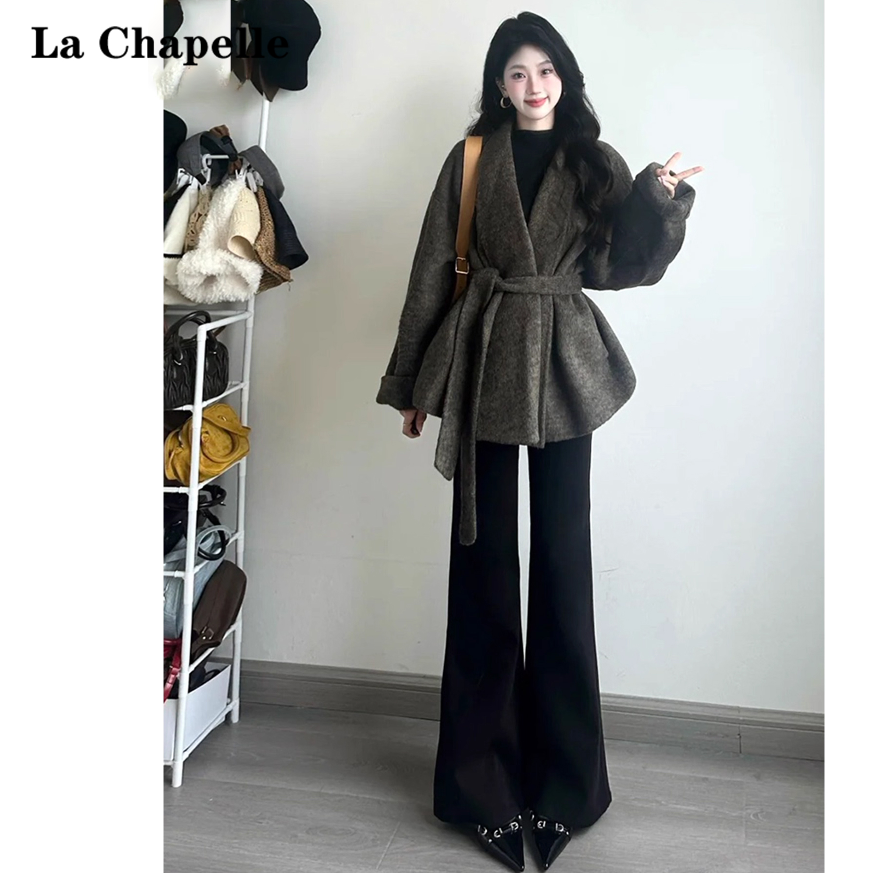 拉夏贝尔黑色微喇牛仔裤女2025新款冬季加绒宽松垂感高腰拖地裤子