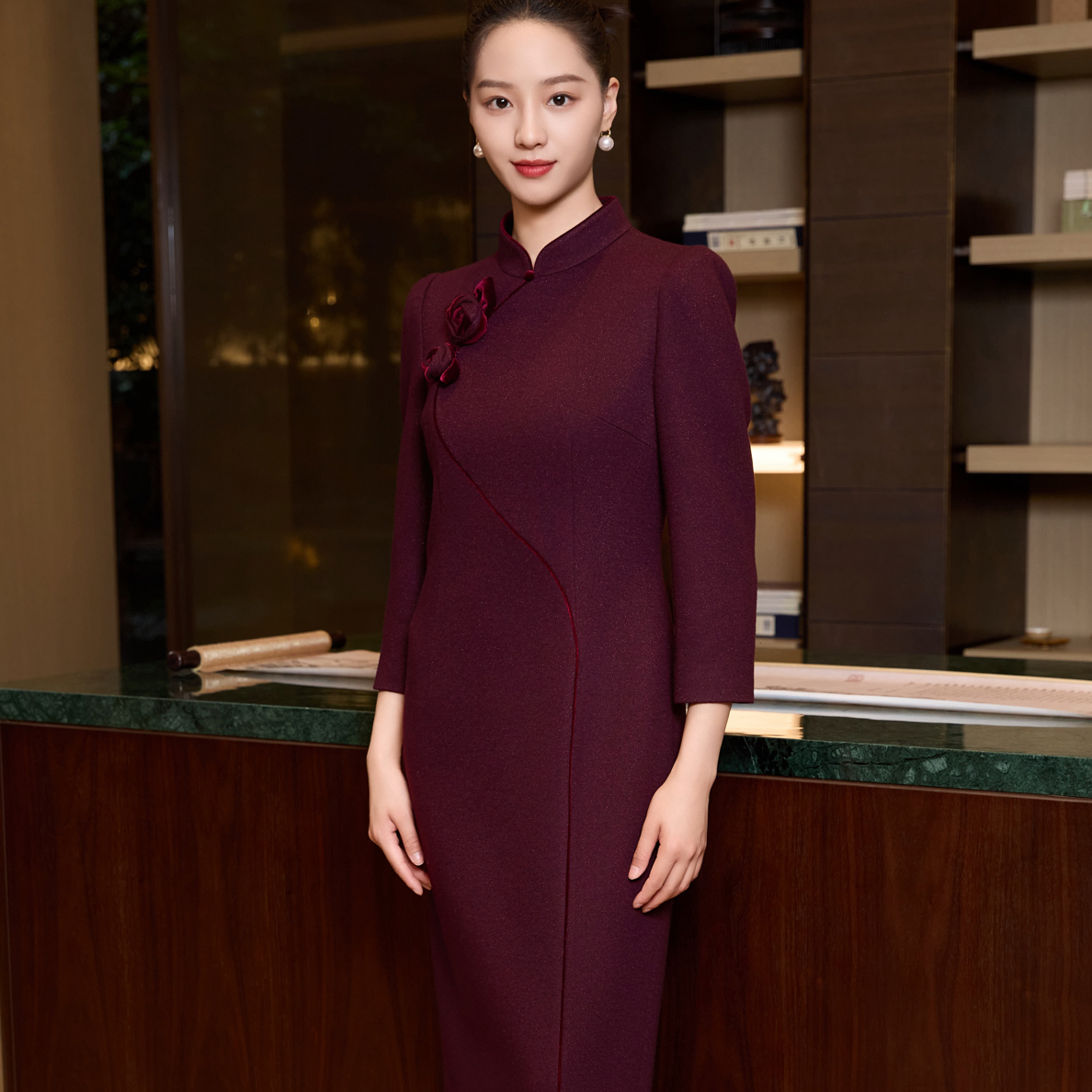 朱紫褕170579紫红色长袖绵羊毛旗袍婚礼妈妈装喜婆婆喜妈妈礼服