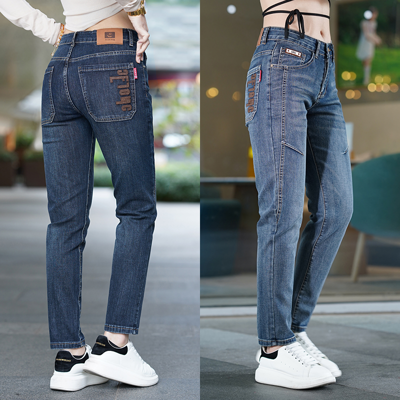 2025新款舒适男士牛仔裤百搭个性后袋小脚裤男装弹力修身休闲长裤