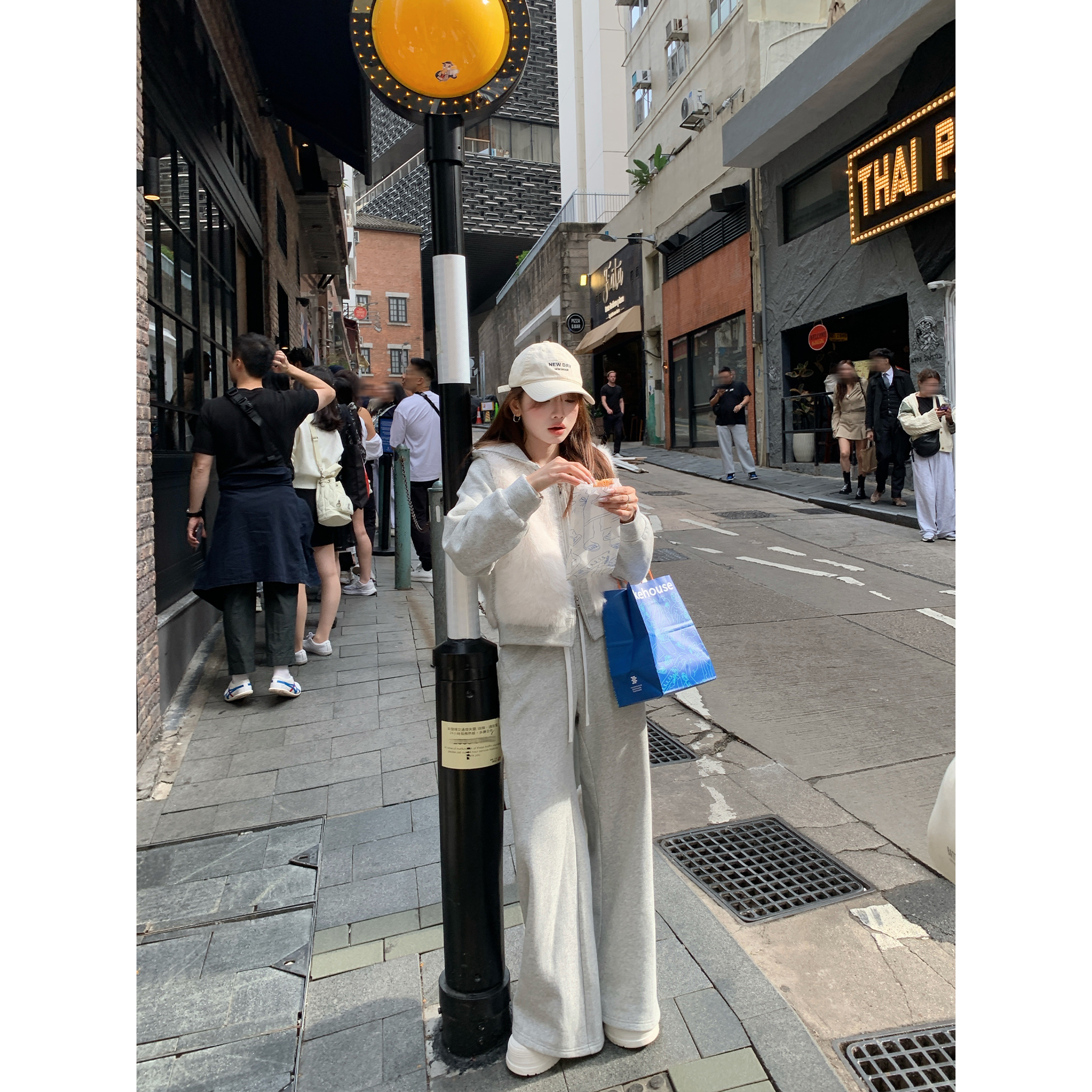 切糕自制【温暖胶囊】个子女秋冬设计感毛绒拼接卫衣套装加绒休闲裤