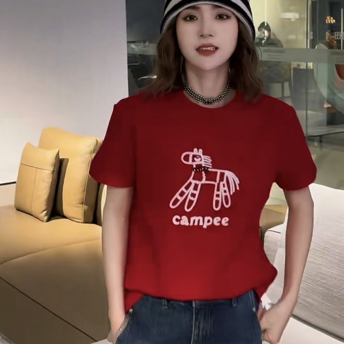 马年新款加厚面料秋冬卡通小马刺绣宽松圆领短袖T恤女