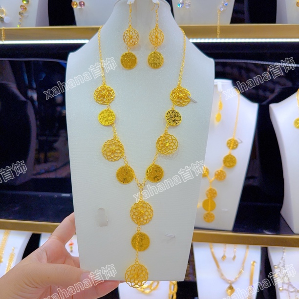 铁合金亚克力项链 网红气质爆款时尚金子同款两件套首饰金色精美