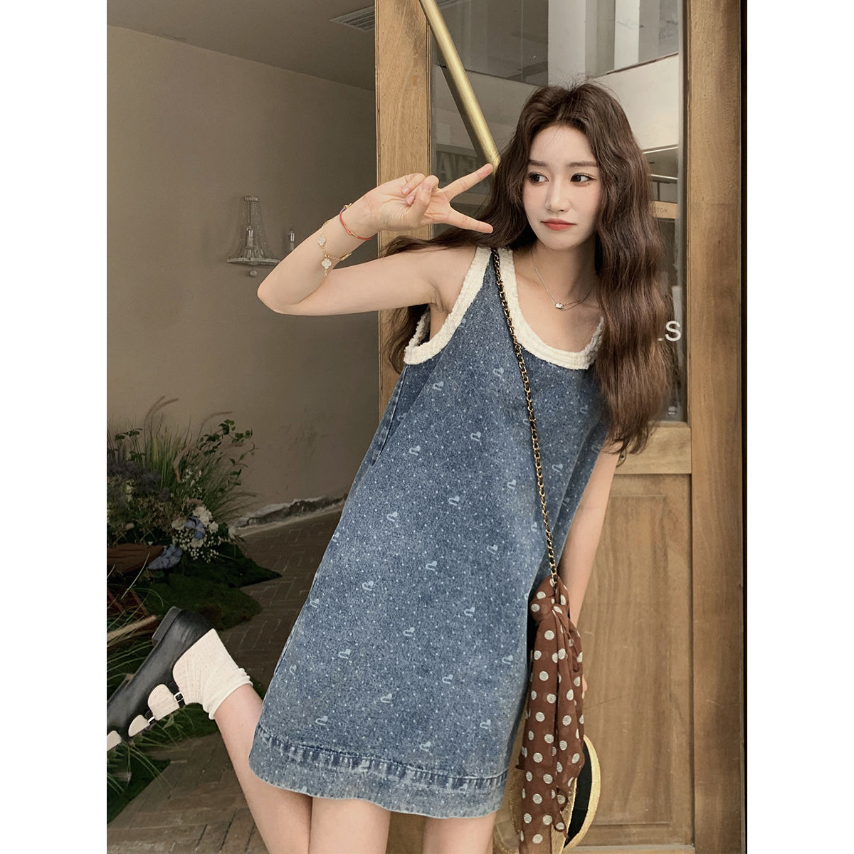 复古休闲气质提花牛仔连衣裙女2025夏新款小个子设计感韩版背心裙