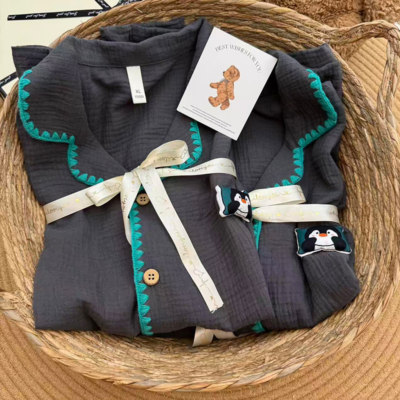 企鹅枕头包情侣家居服套装全棉双层纱秋季长袖宽松款睡衣礼盒装