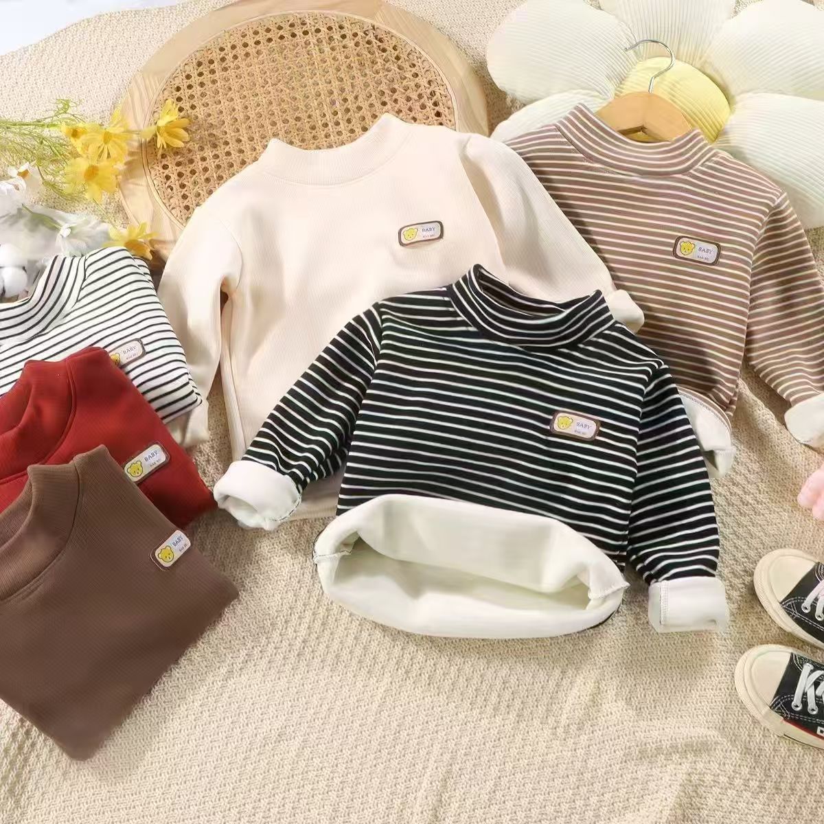 [加厚穆斯暖绒】480克儿童半高领内搭打底衫男孩女孩炫彩一体绒