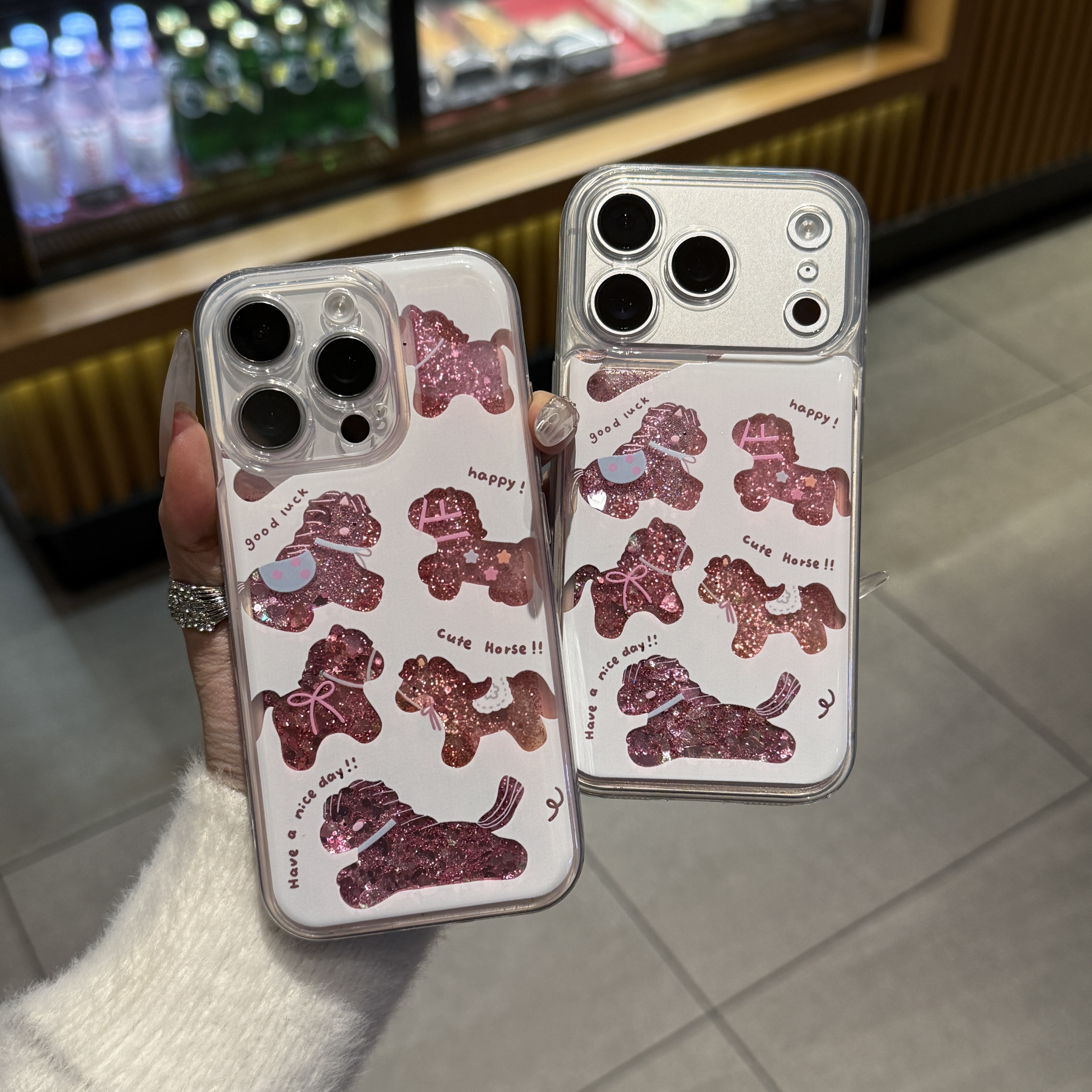 可爱镂空流沙彩色小马适用苹果17/16华为手机壳vivo小米15oppo套