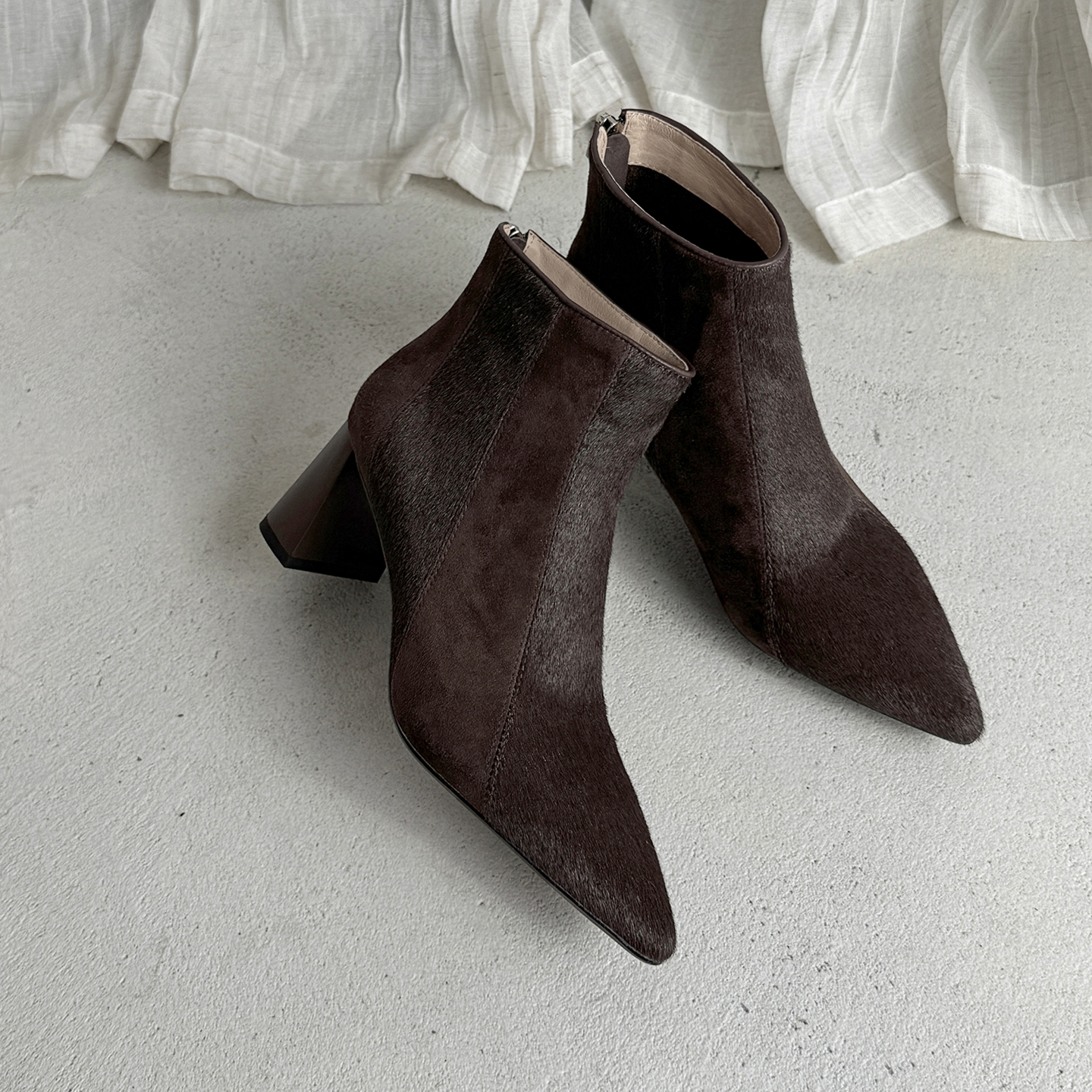 6cm马毛牛皮尖头短靴 2025秋冬新款尖头粗跟时尚短靴女短筒