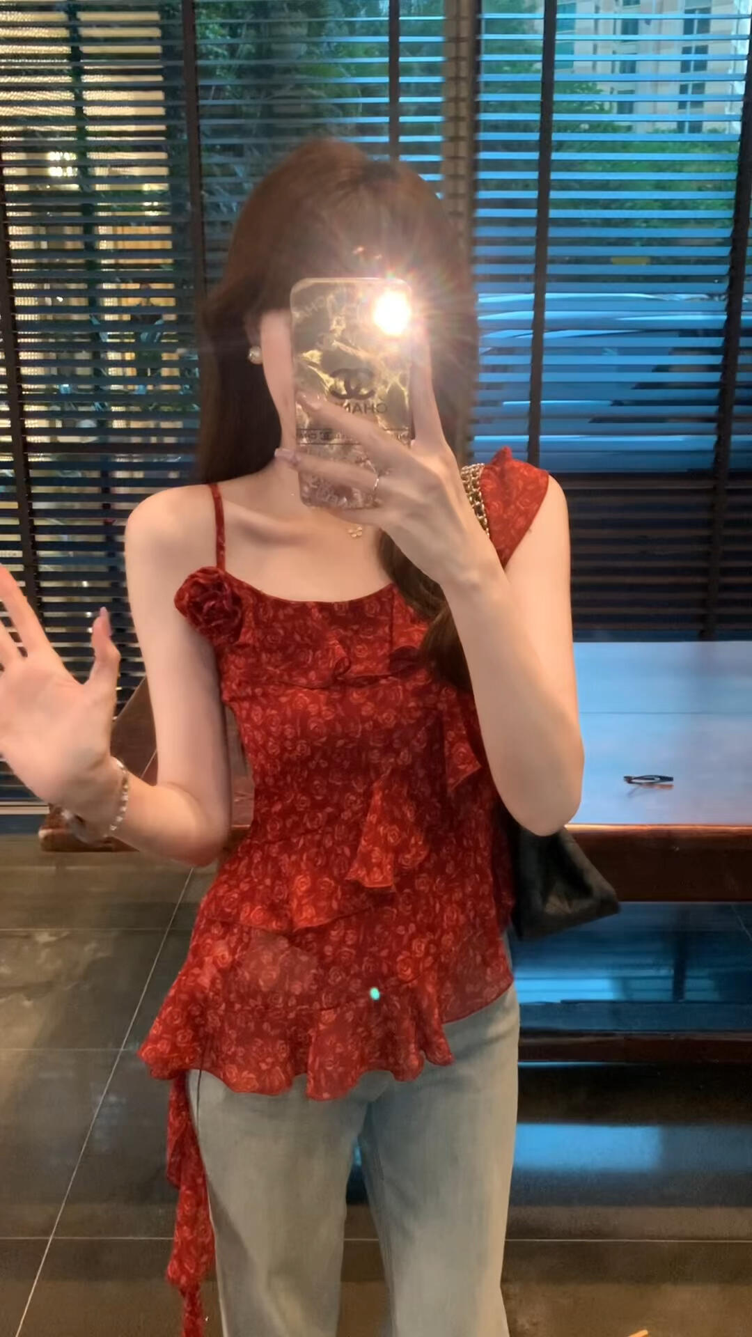 红色碎花吊带背心女夏季纯欲风气质修身显瘦荷叶边不规则外穿上衣