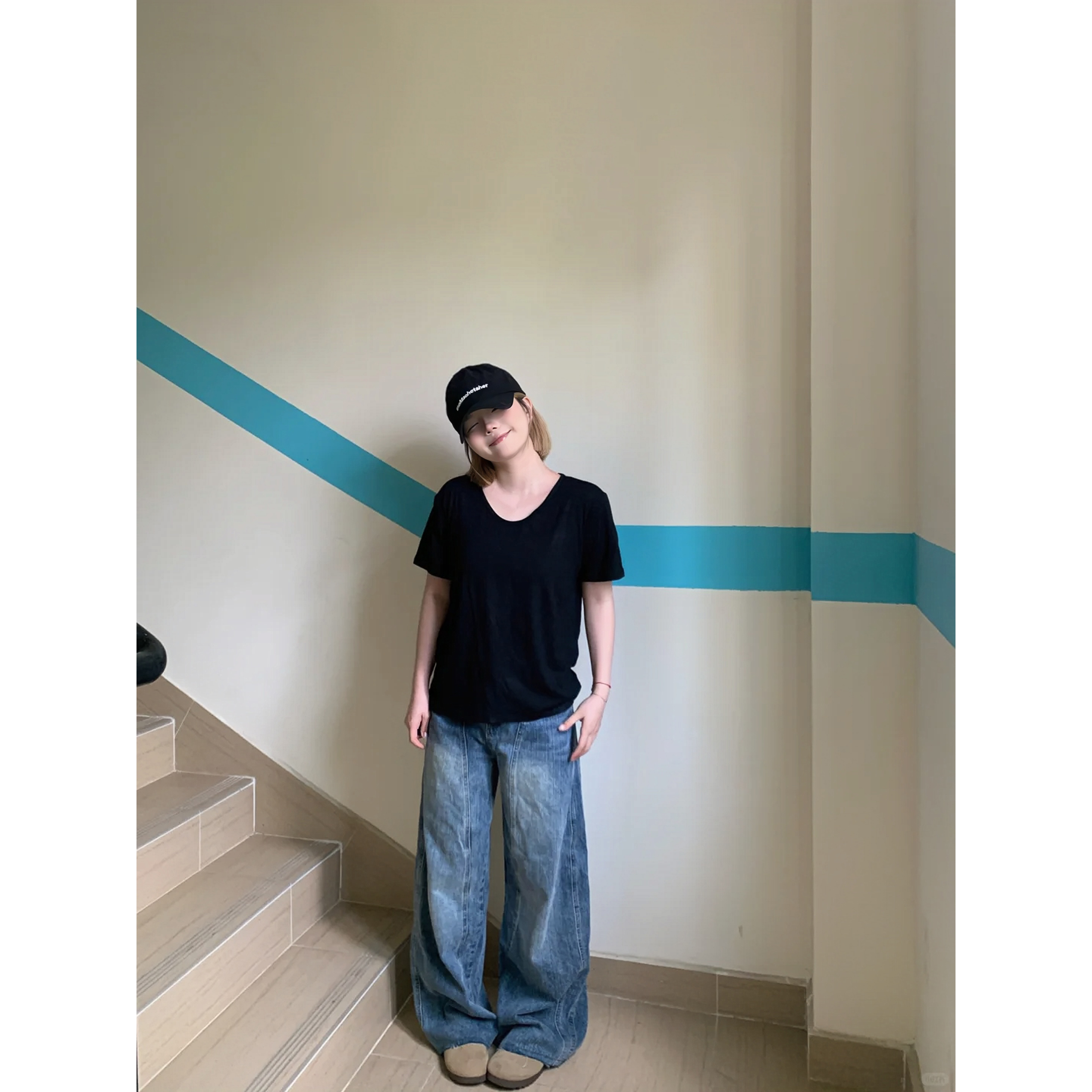 新款夏季新款爆款v领短袖女t恤小个子韩版休闲百搭修身显瘦上衣