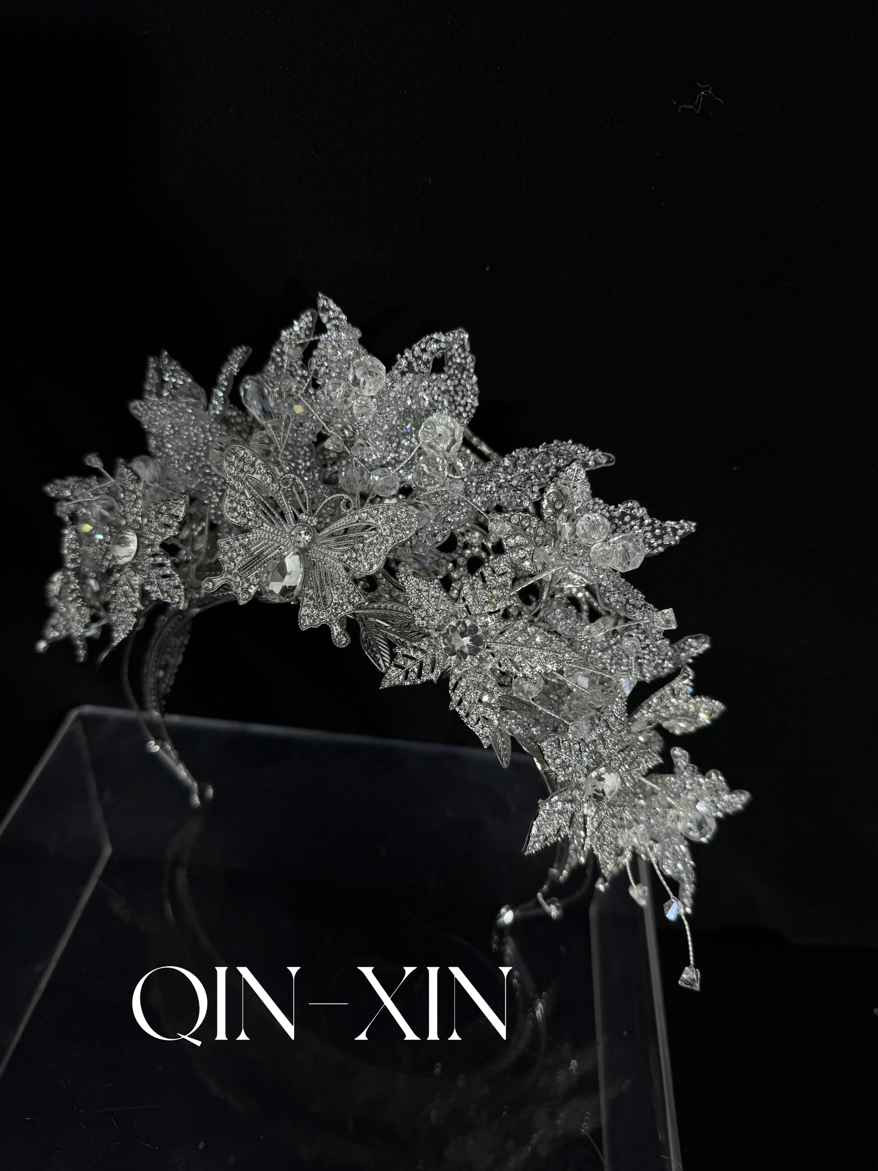 沁心｜A33组合重工水凝胶巴洛克系列蝴蝶两件套皇冠