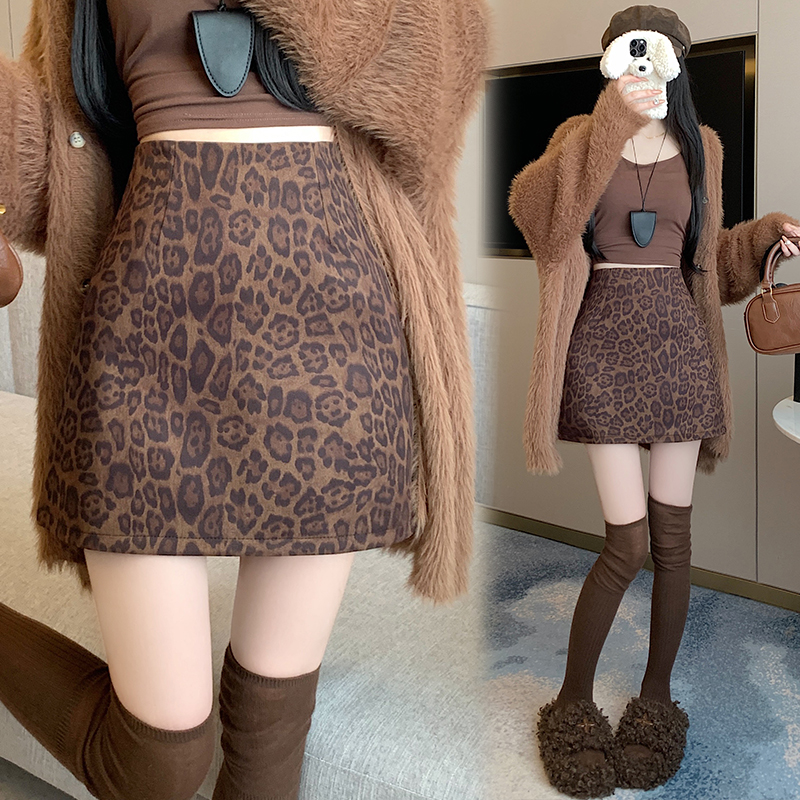 美式复古豹纹半身裙A字裙女秋季小众辣妹高腰显瘦防走光包臀短裙