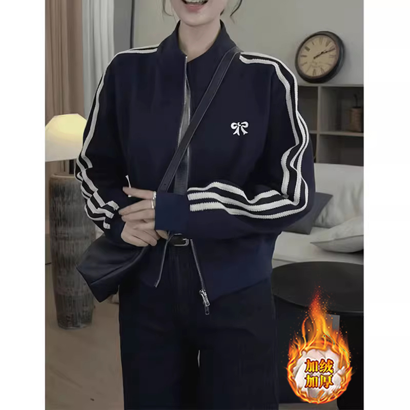 百搭三条杠立领蝴蝶刺绣短外套女秋冬季新款时尚宽松洋气夹克开衫