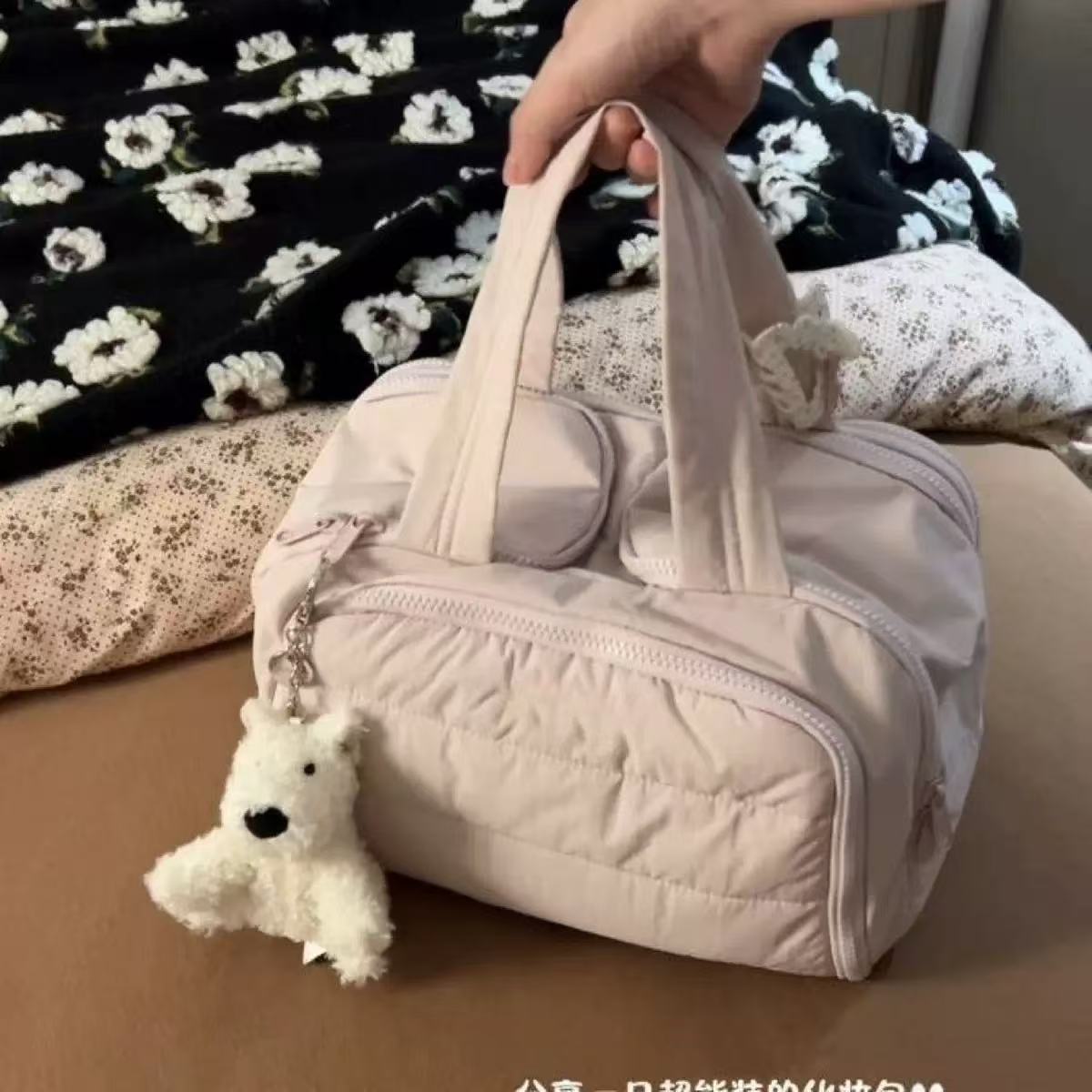 爆款分区大容量便携化妆包收纳包手提旅行化妆品洗漱防水袋
