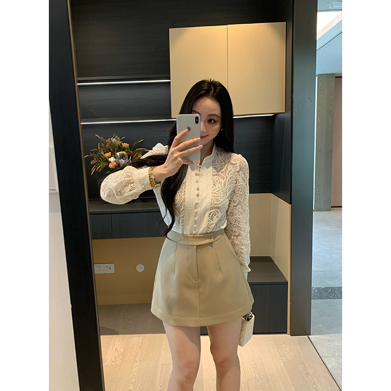 XINYI【薄雾白茶】秋季镂空刺绣蕾丝衬衫显瘦百搭上衣X625C14302