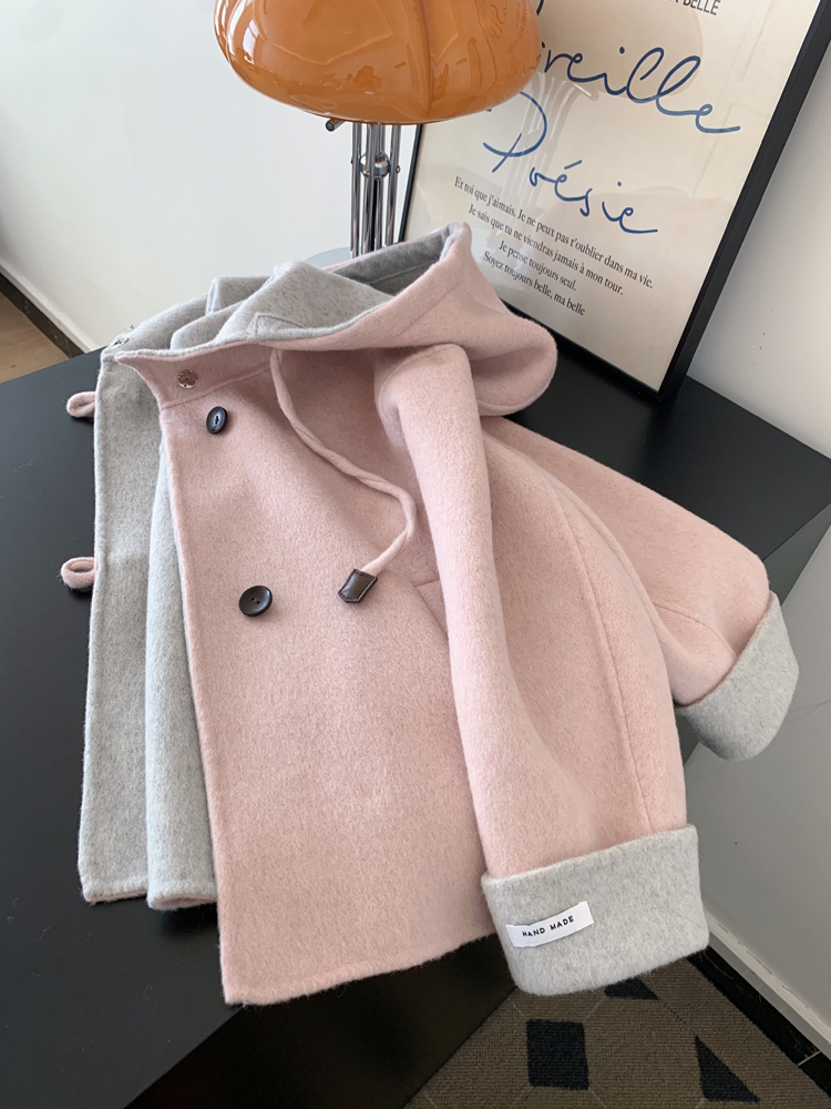 韩版连帽短款牛角扣外套女2025秋冬季宽松显瘦单排扣时尚气质上衣