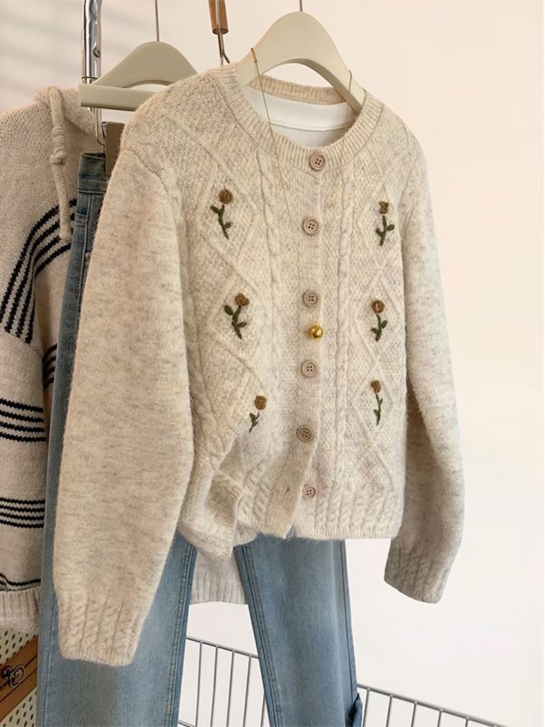 小香风长袖针织女刺绣冬季提花毛针织衫圆领上衣时尚秋冬