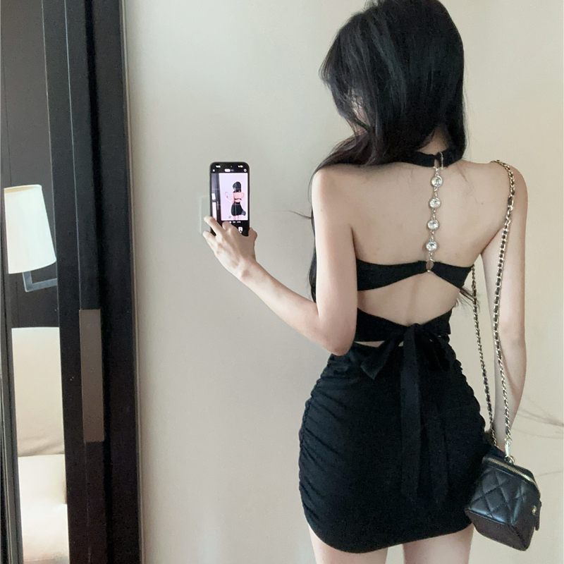 红色挂脖吊带连衣裙女夏季纯欲辣妹性感露背包臀裙绝美抹胸小裙子