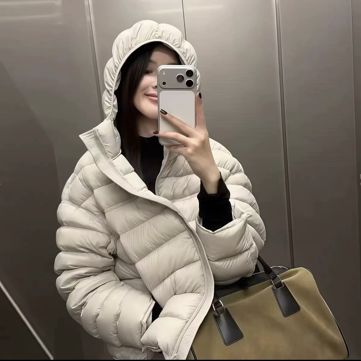 思玉丹 90白鸭绒连帽轻排骨羽绒服女冬季新韩版云朵泡芙保暖外套