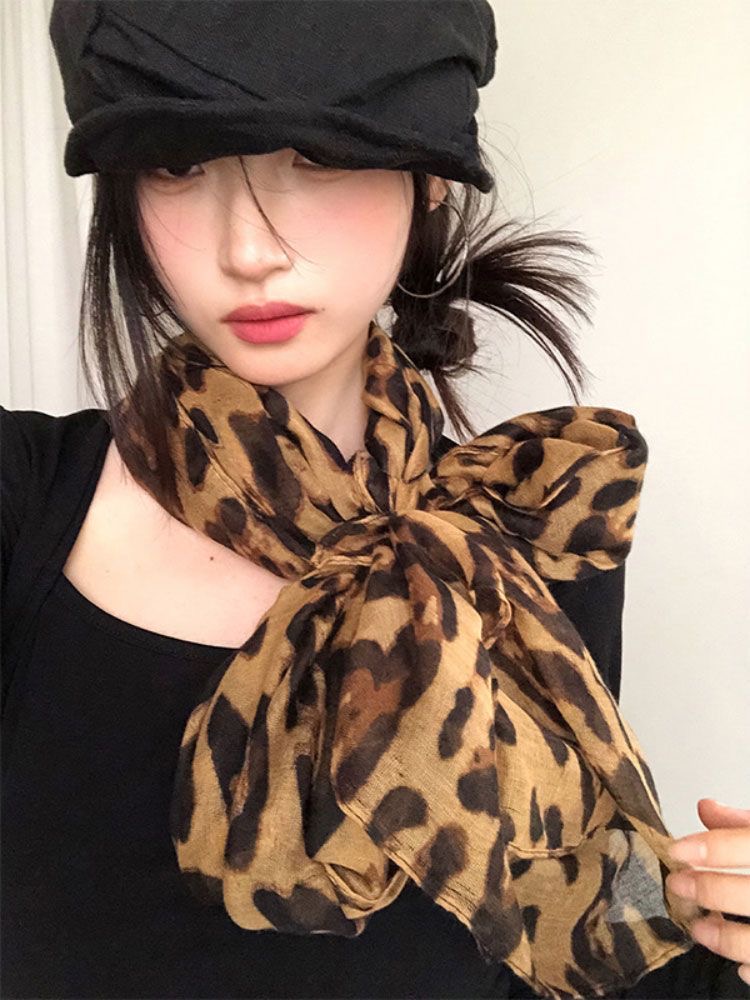 时尚复古设计豹纹印花丝巾新款围巾清冷氛围感甜妹氛围时髦围脖女