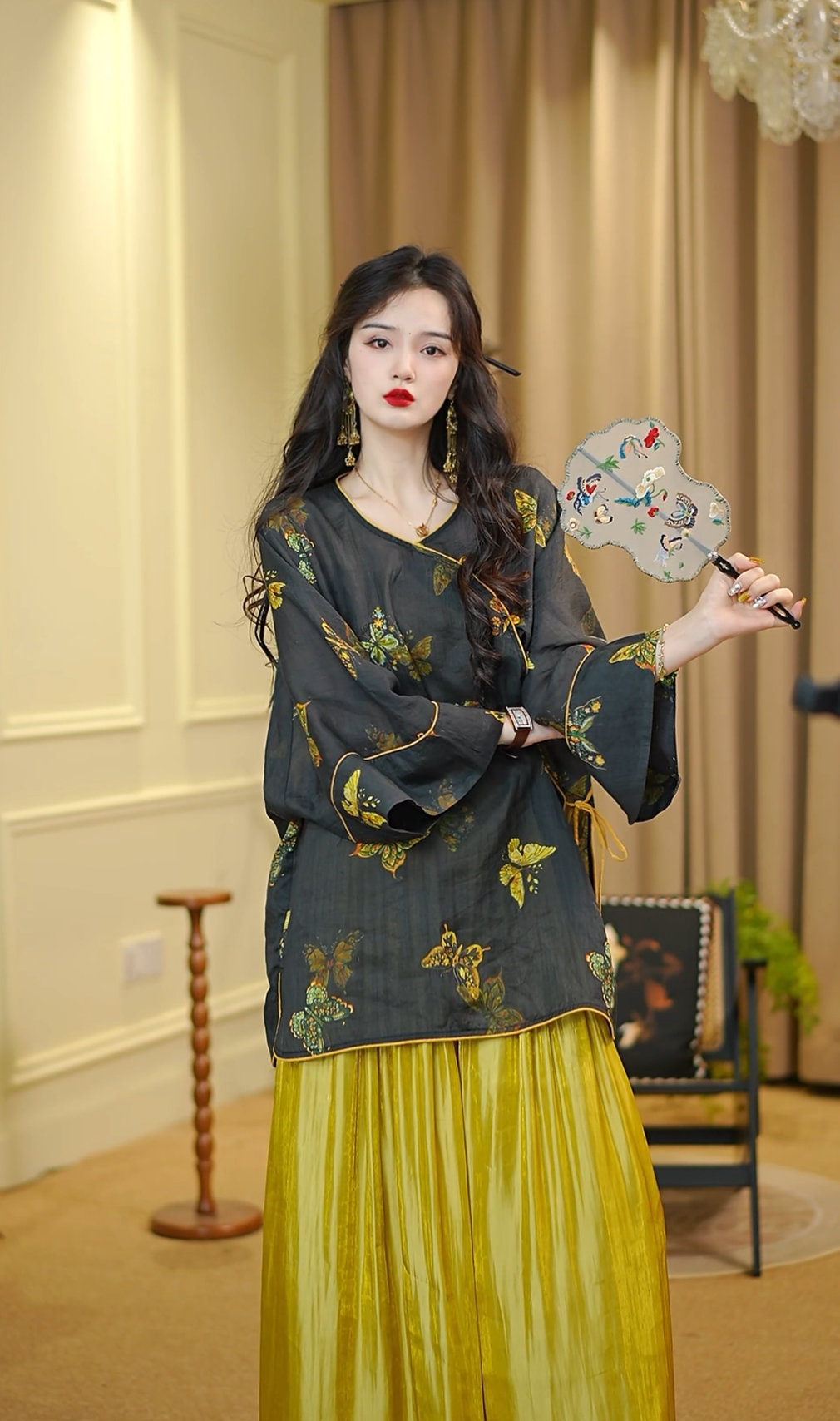 月畔湾【蝶云舞】夏季透气苎麻上衣女复古宽松盘扣薄款气质女