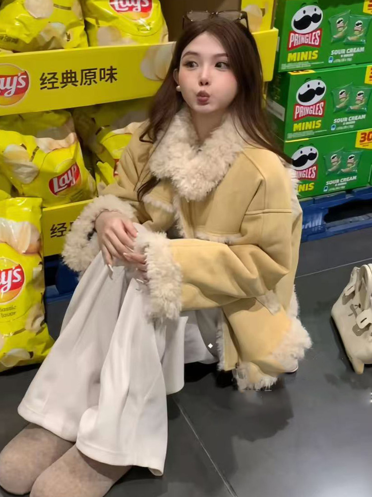 加绒加厚时尚款外套女短款2025冬季新款小个子时尚保暖夹克上衣