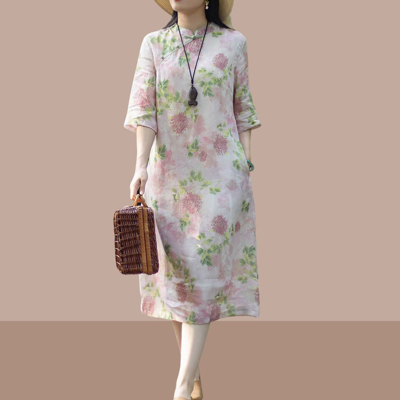 温婉气质苎麻棉印花改良旗袍2025新款立领盘扣中长款新中式连衣裙