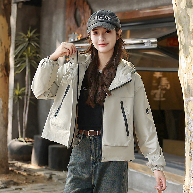 2024新款时尚宽松短款夹克上衣连帽百搭洋气小个子工装短外套