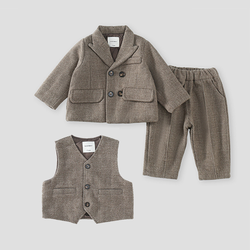 男童套装2025秋季新款儿童洋气西装外套三件套宝宝小童装礼服帅气