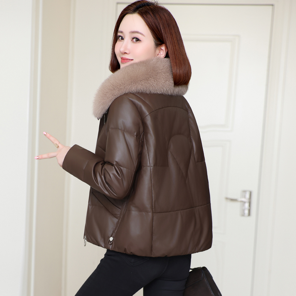海宁真皮羽绒服女2025新款冬季小个子妈妈皮草绵羊皮外套短款皮衣
