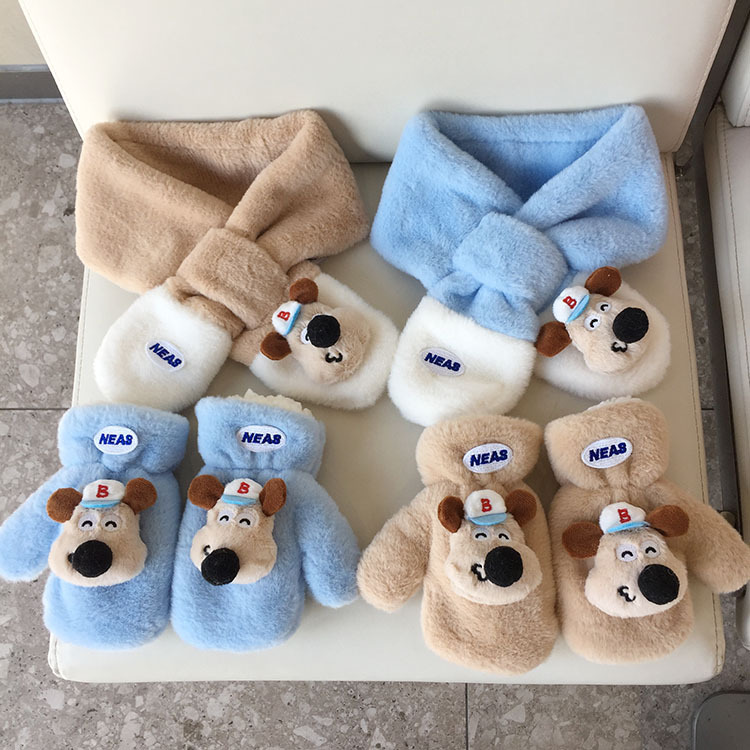 厂家冬季保暖加厚新款儿童卡通围巾手套秋冬毛毛围脖毛绒围巾手套