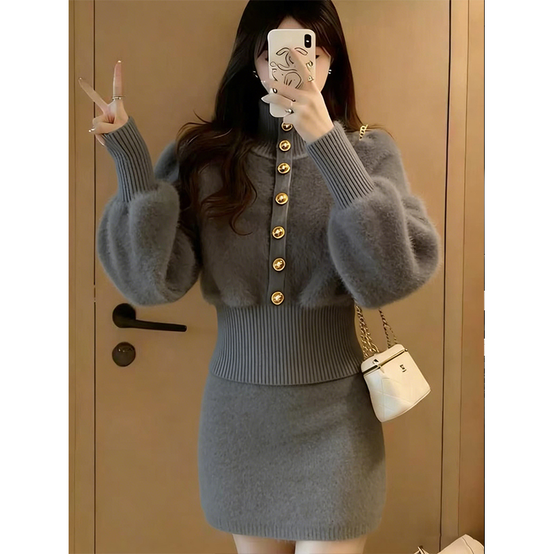 【现货】圣诞新年毛衣女冬季时髦名媛高级感气质收腰小香风针织上衣